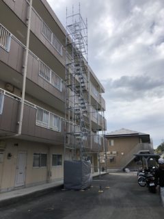屋上防水工事の為の昇降階段